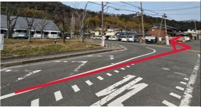 土日用臨時駐車場への道順1